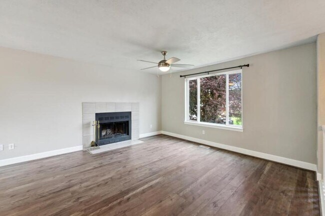 Building Photo - 4 bedroom in Bothell WA 98021