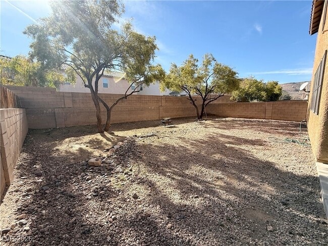 Building Photo - 9623 W Post Rd