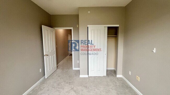 Building Photo - 9611 W Coco Cir