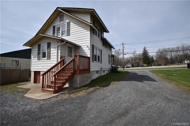 Building Photo - 547 NY-17M