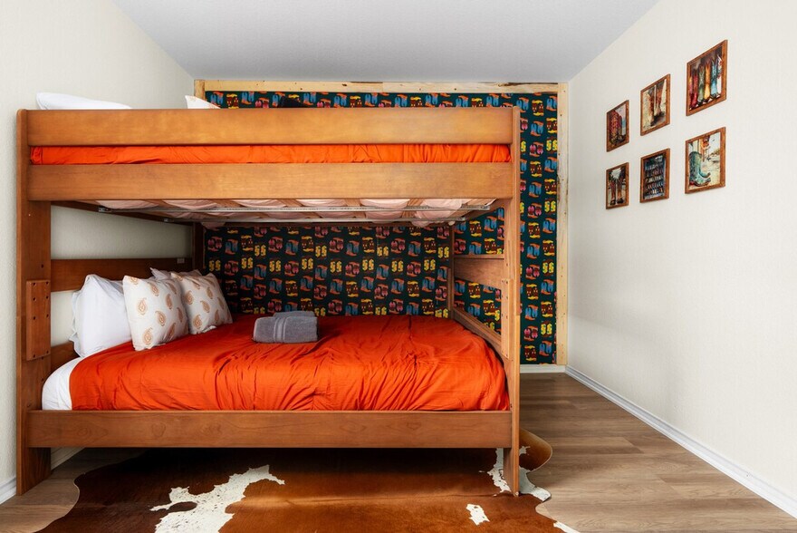 Building Photo - 7408 Derby Downs Dr