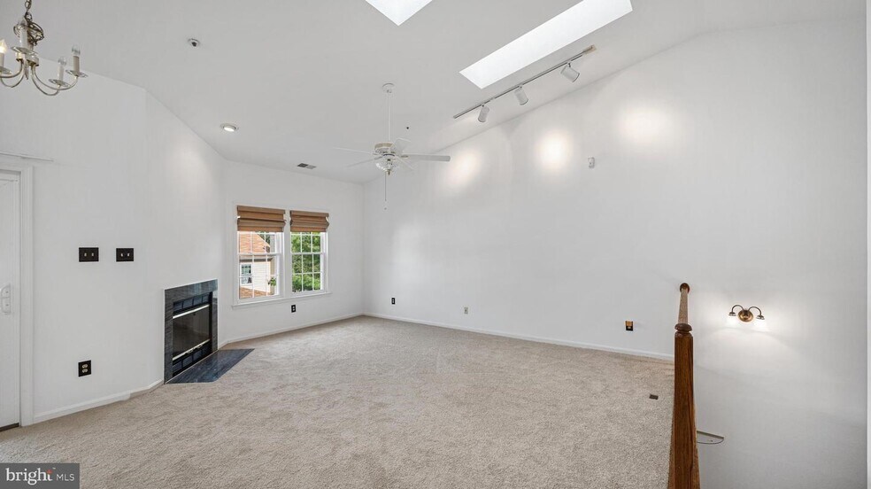 Building Photo - 14226 Jib St