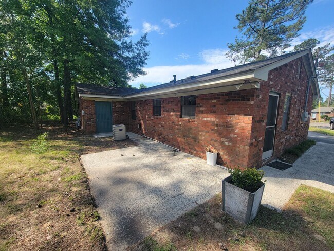 Building Photo - ~103 Blue Court