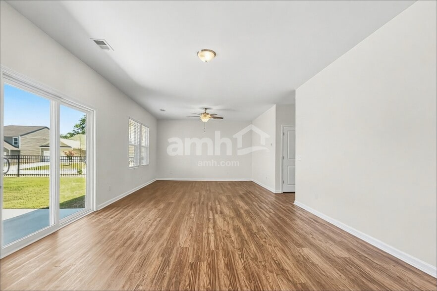 Building Photo - 201 Orion Way