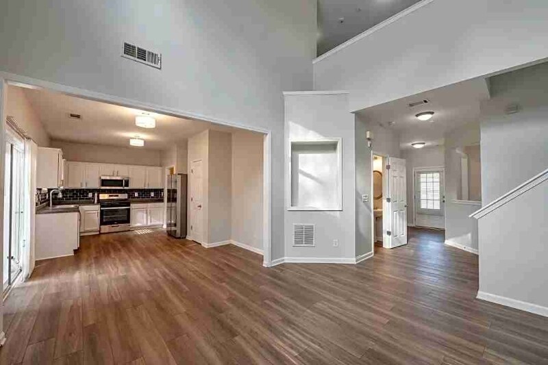 Building Photo - 3755 Uppark Dr