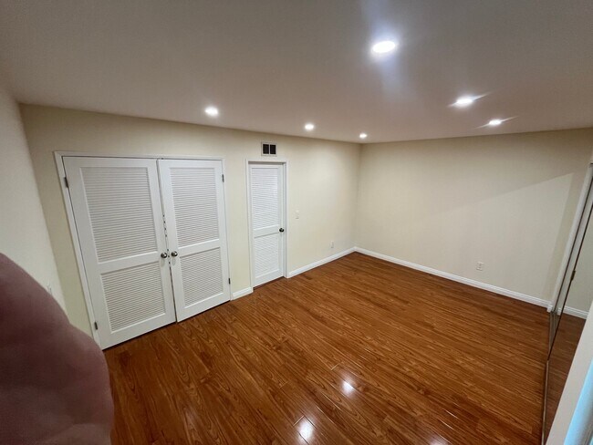 Building Photo - 5144 Javalambre Dr
