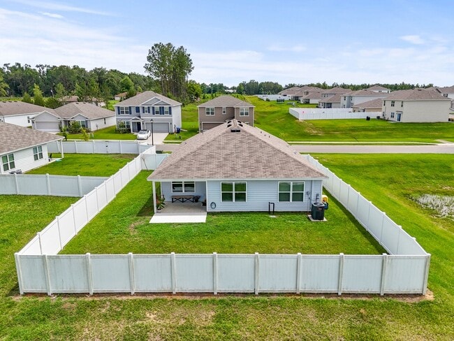 Building Photo - Contemporary Home in Briarwood