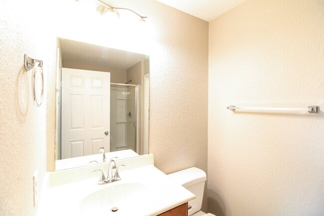 Building Photo - 12302 Skyview Amber Ct