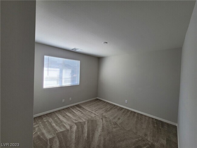 Building Photo - 10449 Forked Run St