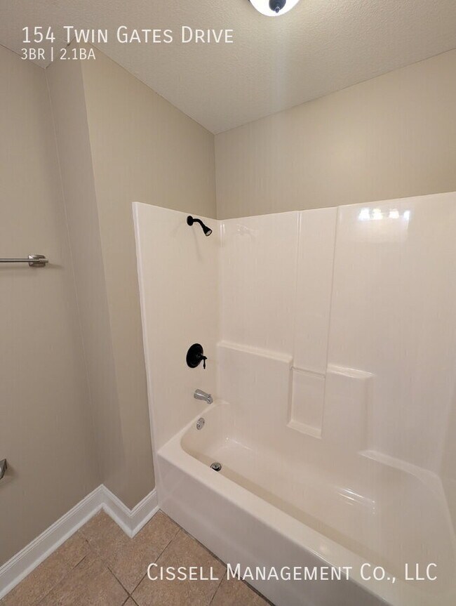 Building Photo - 154 Twin Gates Drive