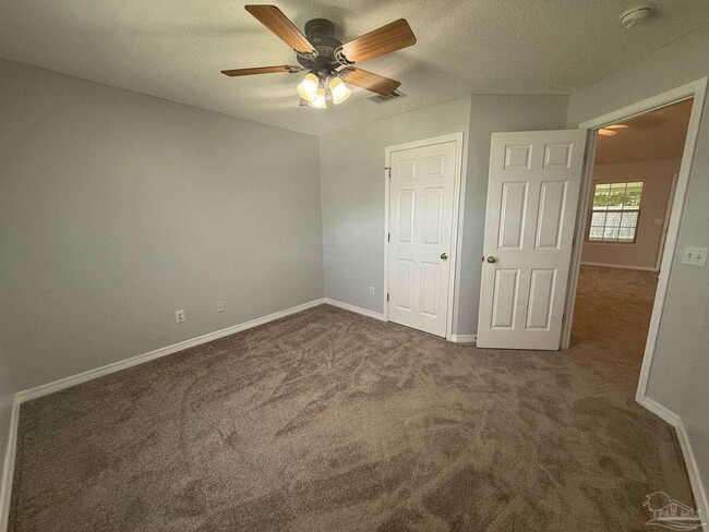 Building Photo - 4902 Chads Cir