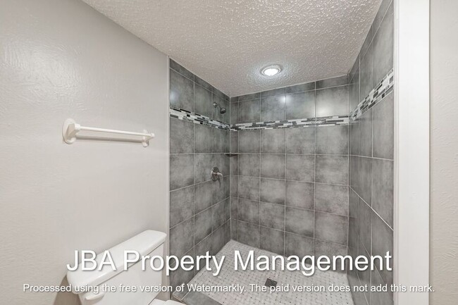 Building Photo - 1794 Farleigh Ct