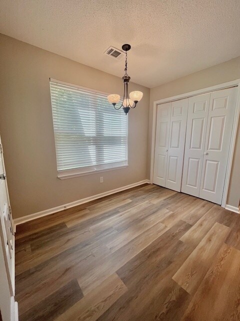 Building Photo - 705 Shannon Ridge Dr