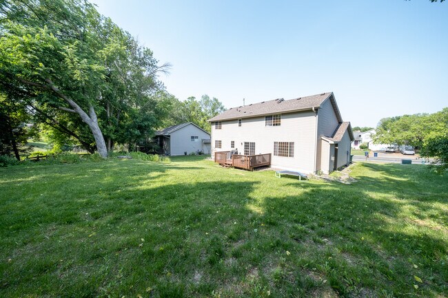 Building Photo - 17473 Hayes Ave