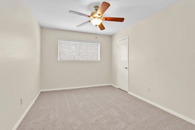Building Photo - 3127 Wagon Trail Dr