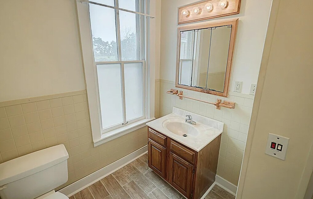 Building Photo - 2379 Table Rock Rd