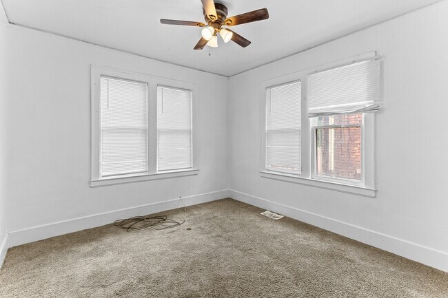 Building Photo - 2964 Leslie St