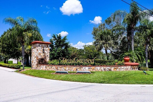 Primary Photo - 9440 Meadowood Dr