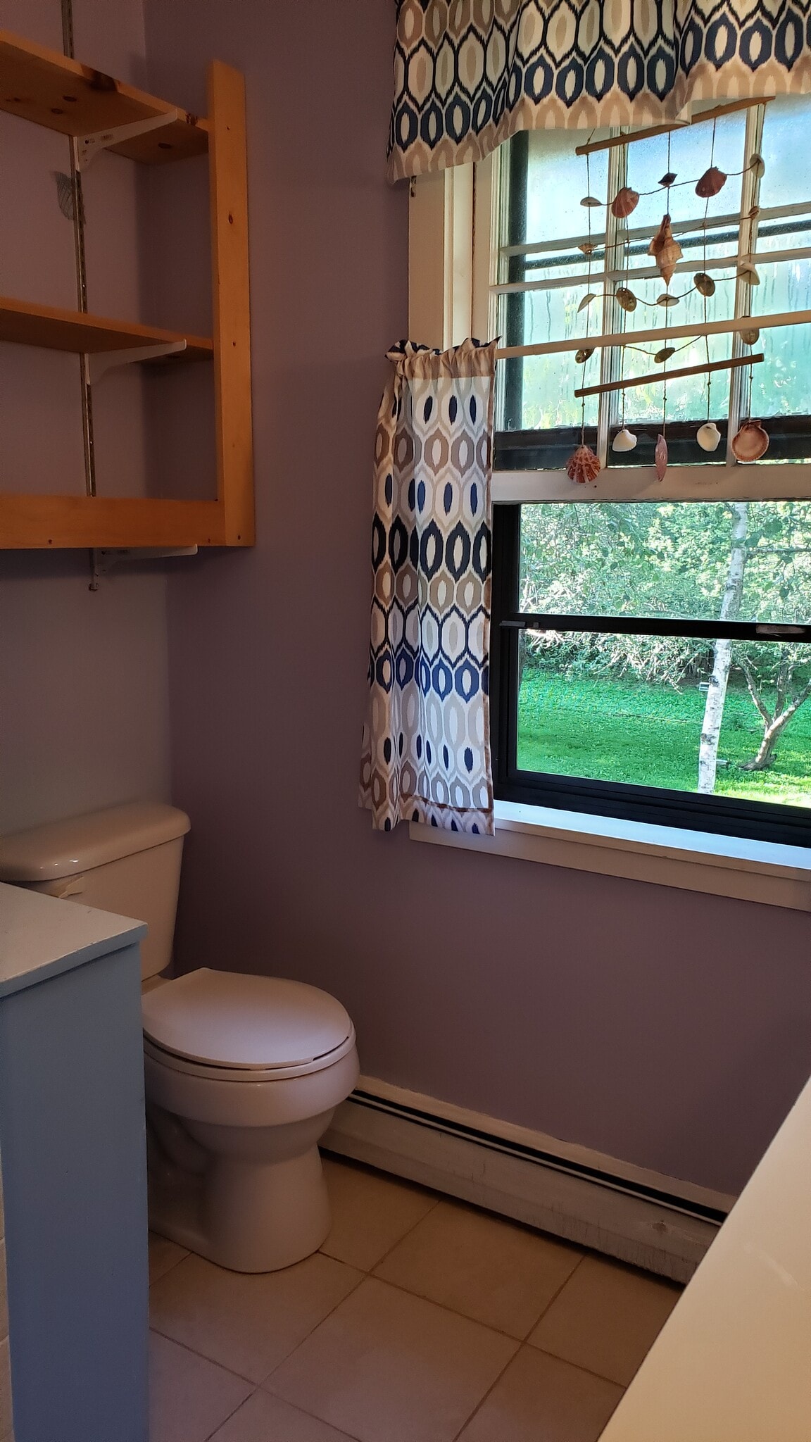 Full bathroom 2nd floor - 7 Elm St