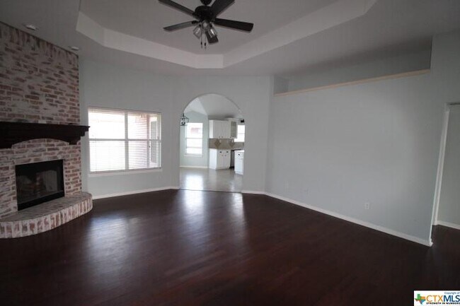 Building Photo - 2603 Jasmine Ln