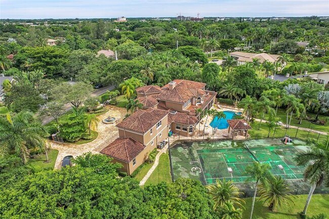 Building Photo - 4200 Coral Hills Dr