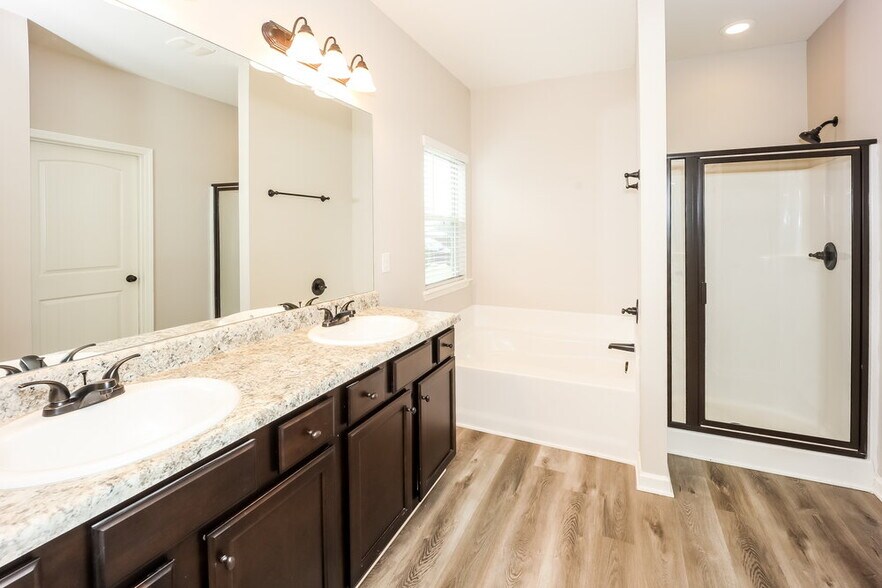 Building Photo - 10872 Big Sky Dr