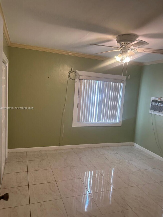 Building Photo - 11108 Peachtree Dr