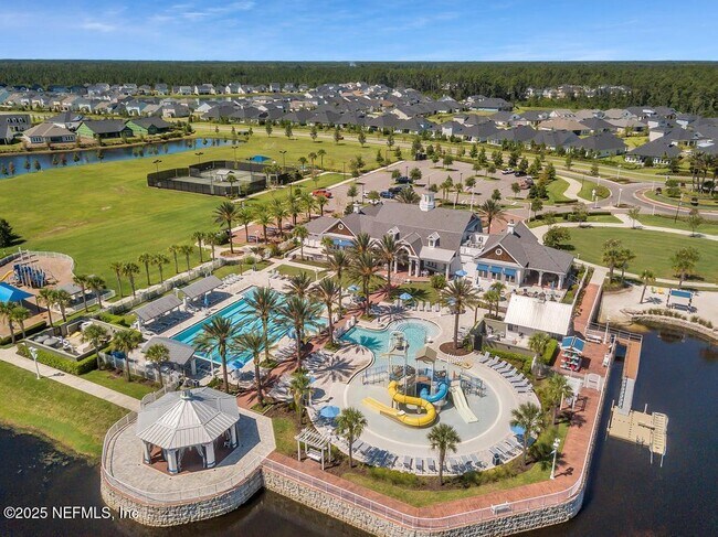 Building Photo - 442 Stargaze Ln