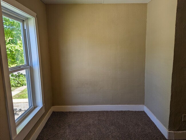 Building Photo - 626 Washington St