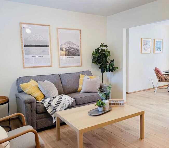 Building Photo - 226 Paradise Dr