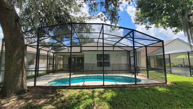 Building Photo - 15317 Markham Dr