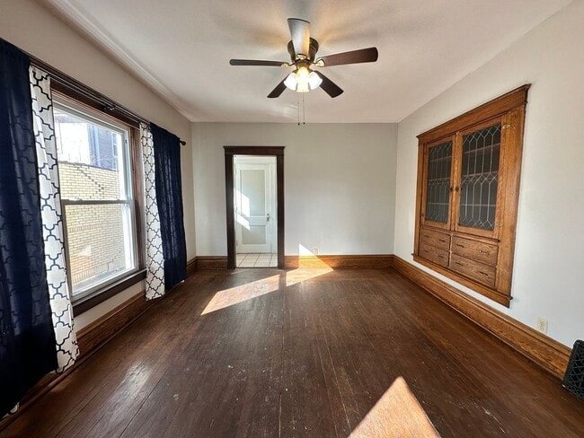 Building Photo - 9 Groveland St