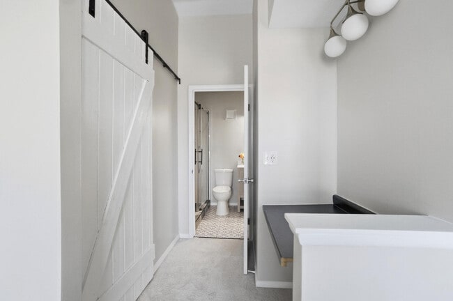 Building Photo - 315 Western Ave