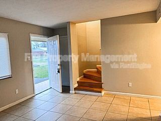 Building Photo - 123 Louella Dr