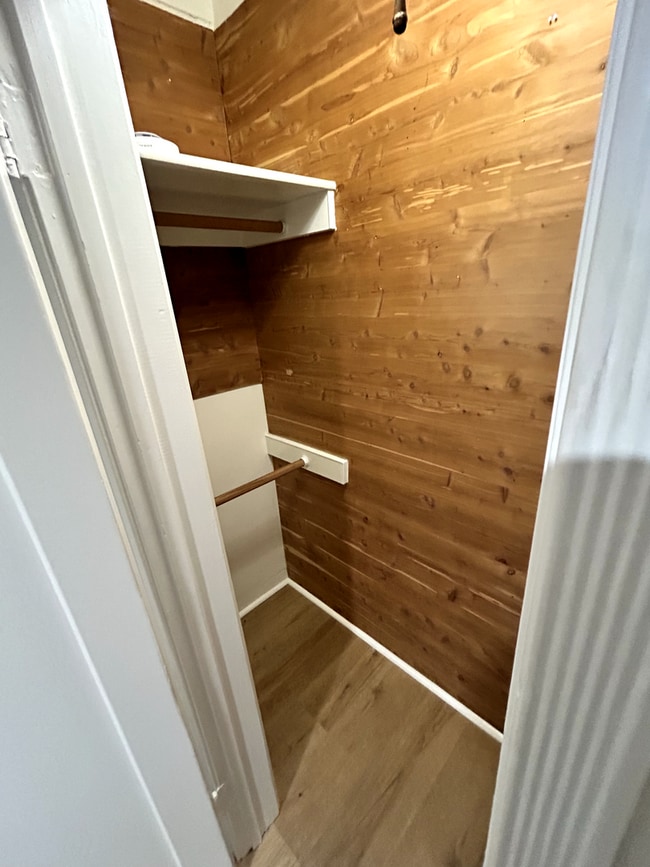 Building Photo - Charming 1 Bedroom House in Venice with Patio and W& D in unit !!! All Utilities Included !!!