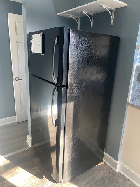 Building Photo - 6 E Ross St