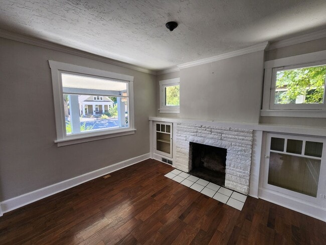 Building Photo - Liberty Wells House! Classic Bungalow - with modern finishes! TWO Car Garage!