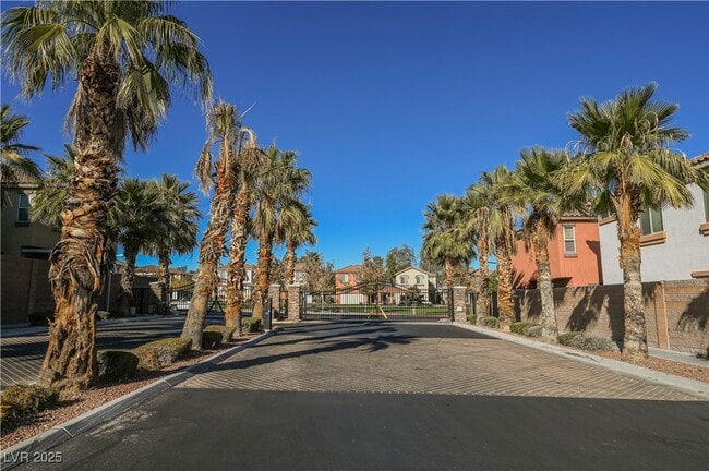 Building Photo - 7204 Rolling Shore Ct