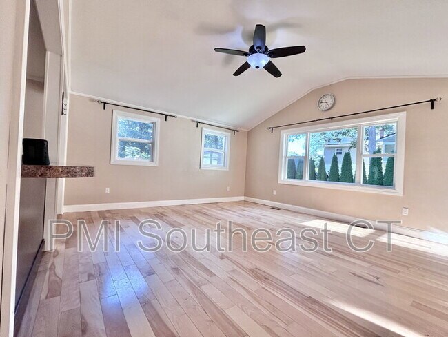 Building Photo - 39 Virginia Rd