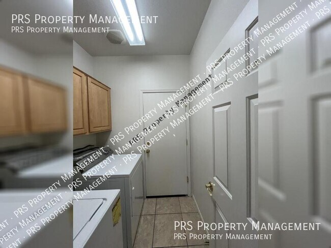 Building Photo - 4135 E Bellerive Dr