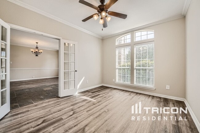 Building Photo - 3817 Basswood Ln