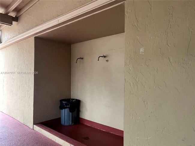 Building Photo - 403 NW 68th Ave