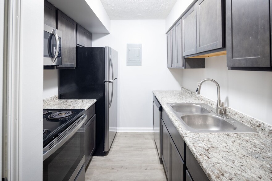 Interior Photo - Grant Street Apartments