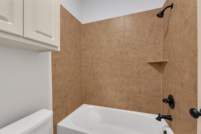 Building Photo - 2702 Ember Pass Ln