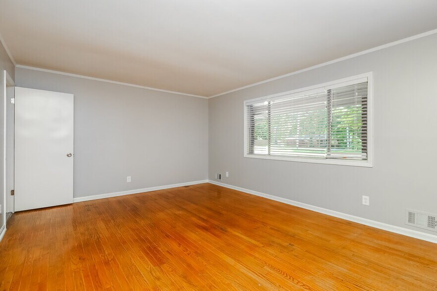 Building Photo - 1412 Idlewood Rd