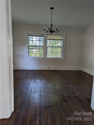 Building Photo - 904 Edgewood Cir