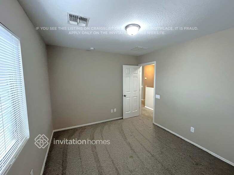 Building Photo - 5435 W Shumway Farm Rd