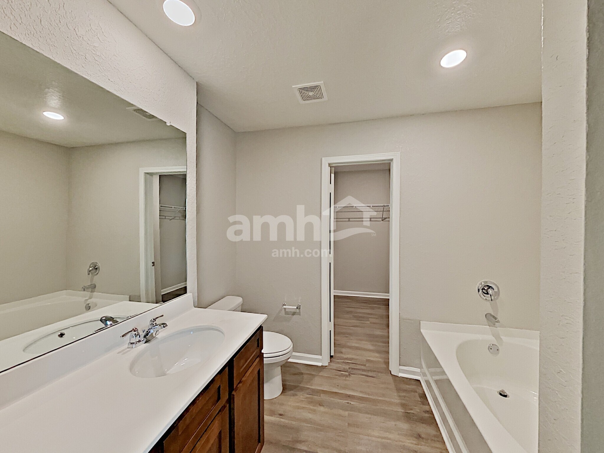 Building Photo - 4904 Bridle Path