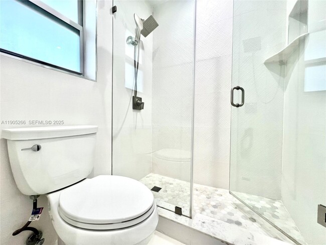 Building Photo - 234 Antiquera Ave