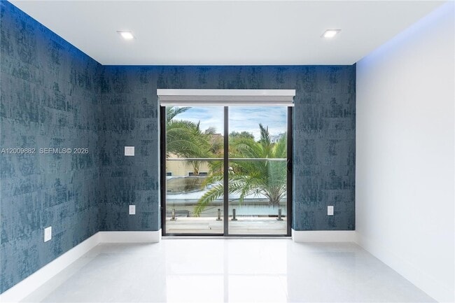 Building Photo - 5601 N Ocean Dr